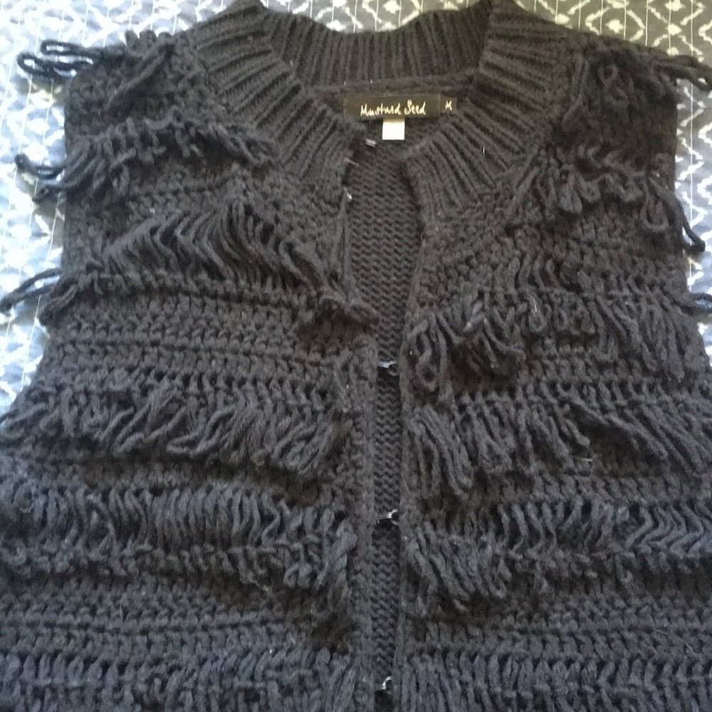 Ladies vest, size  M,  with black yarn fringe